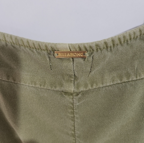 Billabong Green Denim Overalls/Romper, Size Medium - Picture 4 of 8